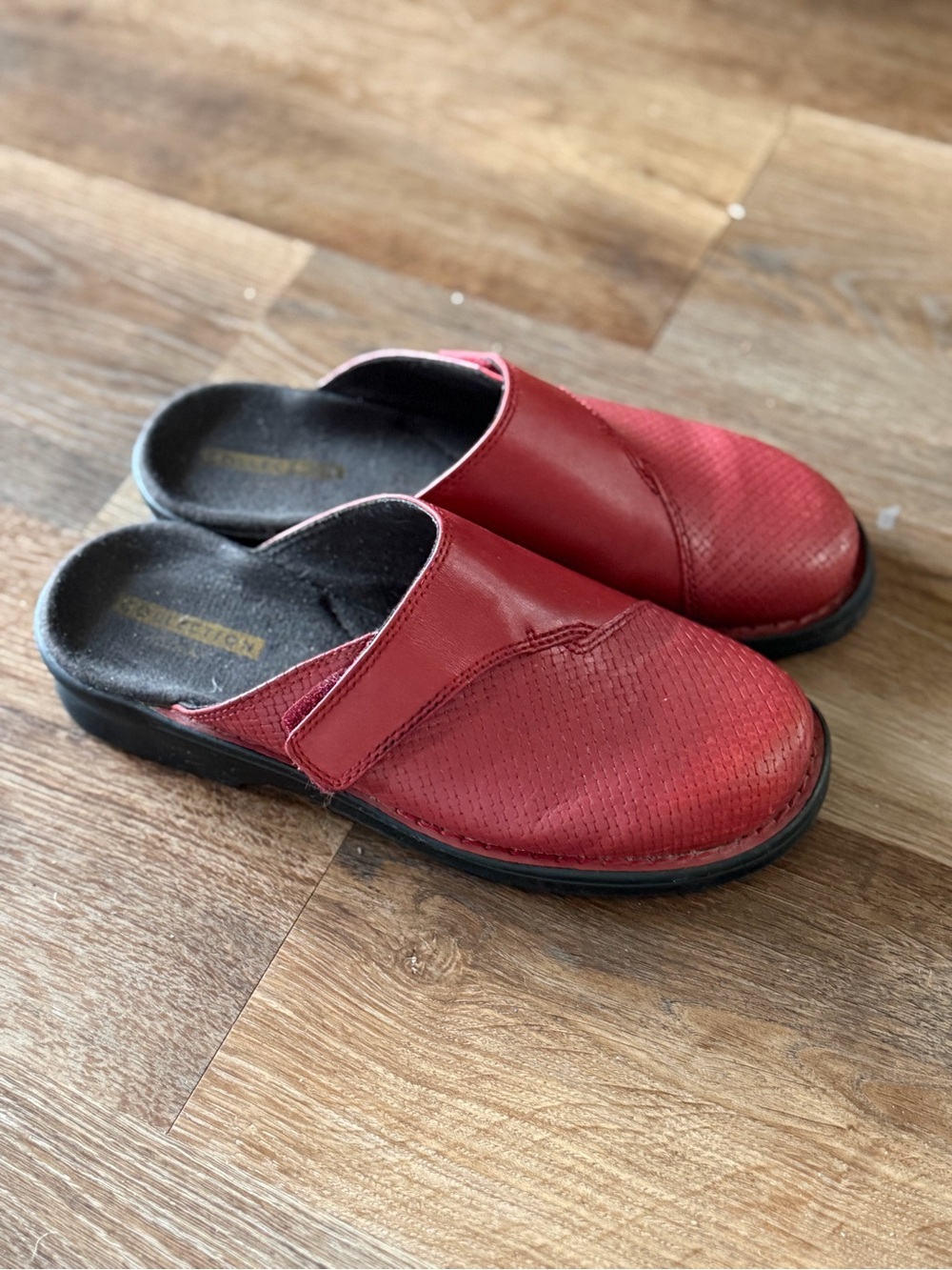 Clarks Women's Red Slip-On Mules